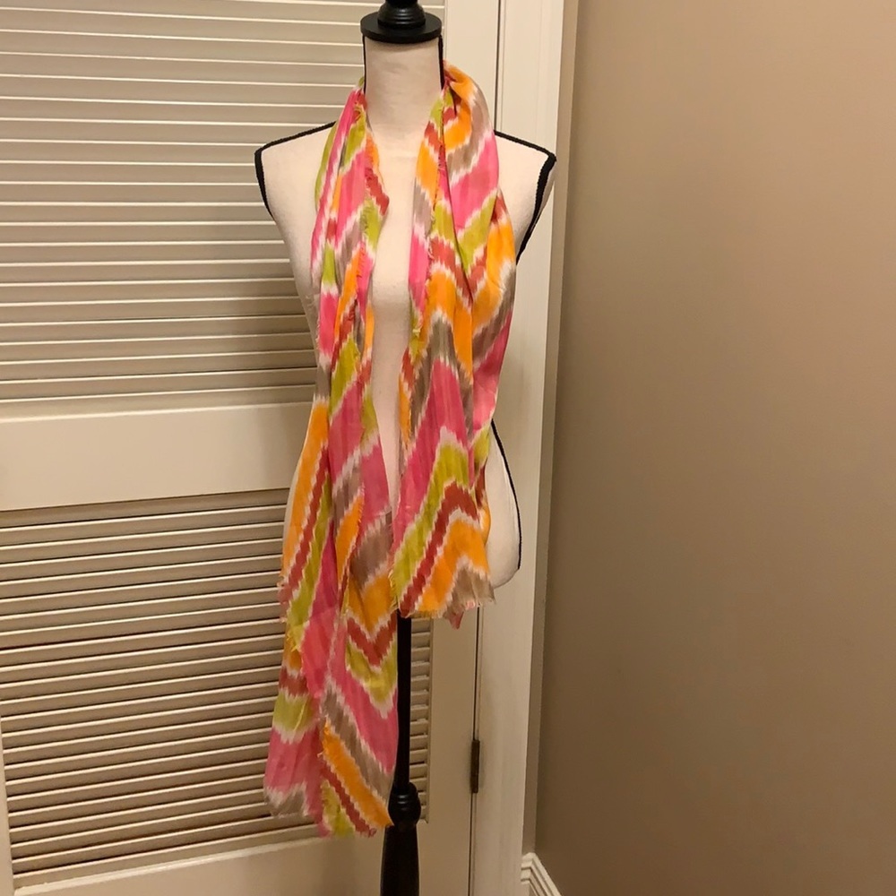 Scarf - Picture 1 of 4